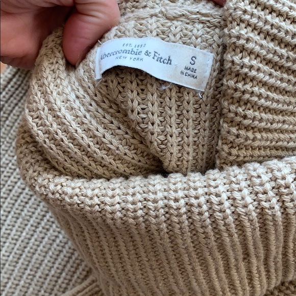 A&F Turtleneck Bundle of 2 - Picture 3 of 6